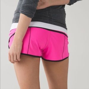 Lululemon Run: Speed Short Raspberry Glo Light 6